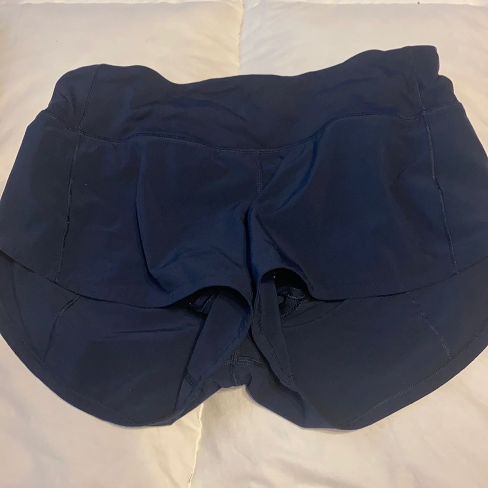 Lululemon. Size 4 reg